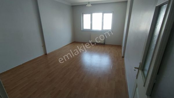  Memura eşyalı 2+1  üst bölgede kiralık daire