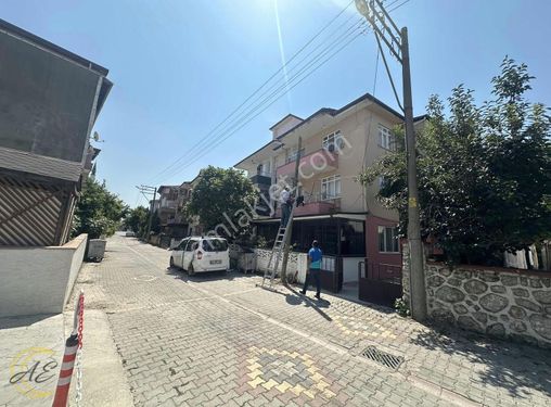 AYŞE EMLAKTAN ARİFİYE PAZAR SOKAĞINDA SATILIK DAİRE