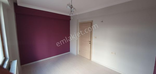  Karaköprü Diş Hastanesi 600m Yukarısı Kiralık 1+1 Cadde Üstü