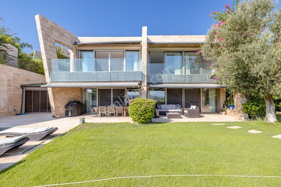  Bodrum Yokuşbaşı Castle Rock Sitesi Satılık Müstakil Villa