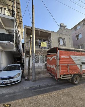 İzmir gaziemir sarnıç ana cadde üstü