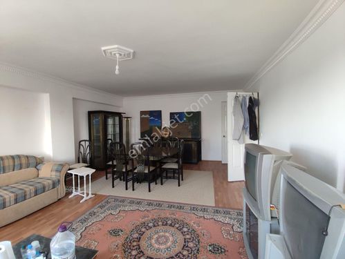 Gölbaşı Taşpınar'da ferah, geniş, net 165 metrekare güney cepheli 4+1 kiralık daire