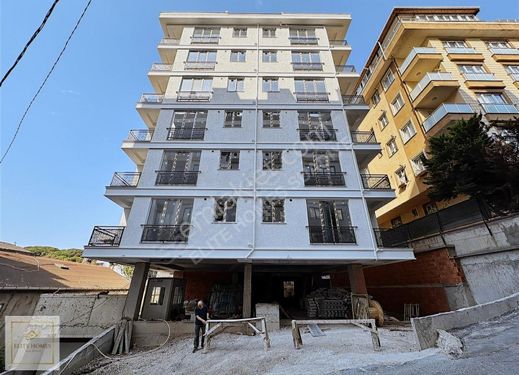 Girne Mahallesi'nde Sıfır Ön Cephe Balkonlu Ayrı Mutfaklı 2+1