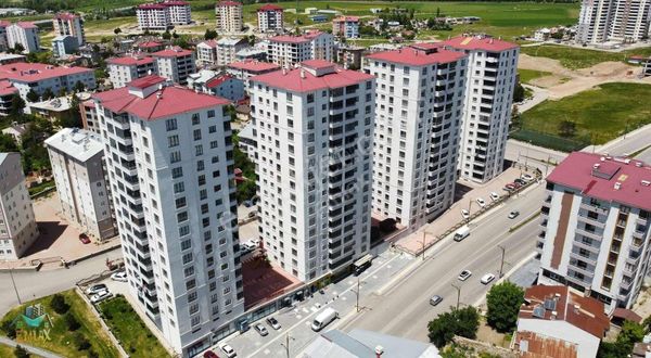 EMLAX'TAN SEYRANTEPE MAH 4.5+1 KİRALIK LÜX DAİRE