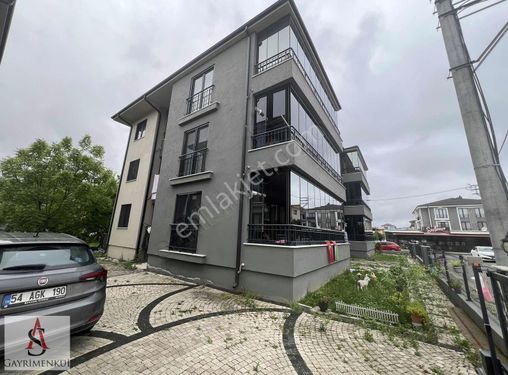 SAKARYA ARİFİYE MEVKİİ SATILIK 3+1 130M2 GİRİŞ KAT DAİRE