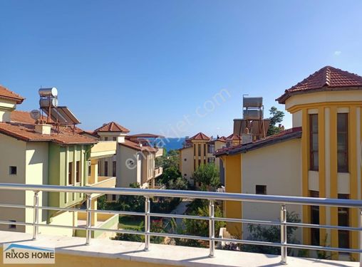 İcekum da Deniz Manzaralı Tripleks Kiralık Villa