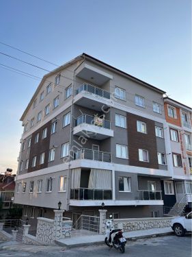 İNAL EMLAK’TAN EMEKTE KİRALIK 2+1 EŞYALI DAİRE