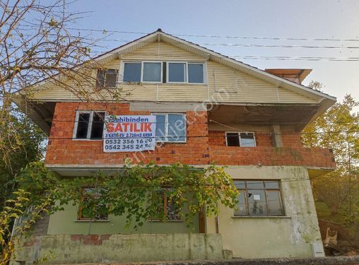 SATILIK 2716 M2 İÇİNDE 3 KATLI MÜSTAKİL EV