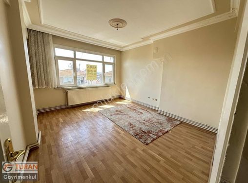 TURAN'DAN ZEYNEP KAMİLDE HASTANE KARŞISI 2+1 FERAH DAİRE