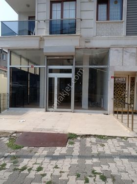  SULTANBEYLİ AKŞEMSETTİN'DE CADDE ÜSTÜ 90m2 DÜKKAN