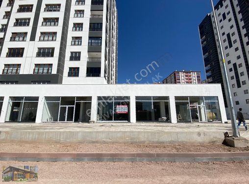 Sivas Gmt Emlak'tan Kılavuz Kurumsal 600m2 Uygun Kiralık Dükkan