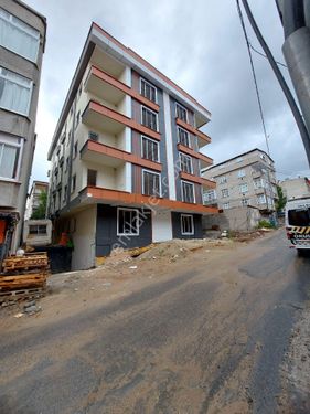 ARAÇ TAKASLI  kapalı otoparklı asansörlü 2+1daire