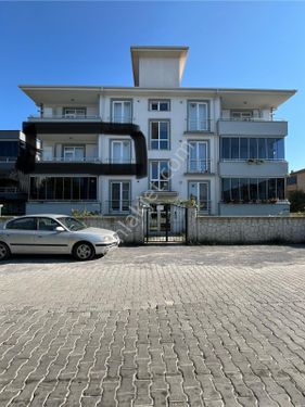 TEPEUKUM MAHALLESİNDE SATILIK YERDEN ISITMALI ARAKAT DAİRE