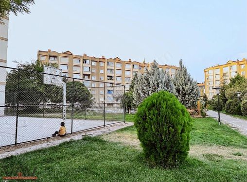 MERAM ULUĞBEY MAHALLESİ NİHAVENT KONUTLARINDA 3+1 BAKIMLI DAİRE