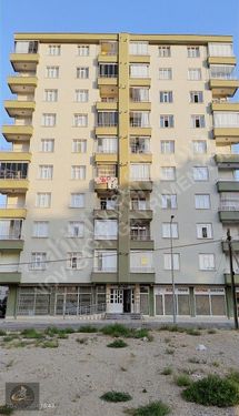 KARATAY FETİH CADDESİNDE SATILIK GENİŞ 3+1 DAİRE