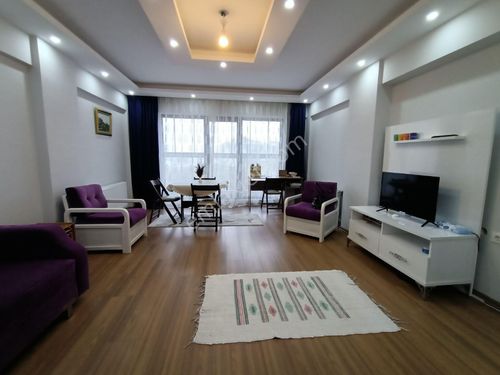 ÇANAKKALE LAPSEKİDE DENİZE 3 DK FULL EŞYALI KİRALIK 3+1 DAİRE 