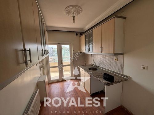  ROYALEST’TEN BEGOVİÇ CADDE ÜSTÜ K MUTFAK 2+1 DAİRE