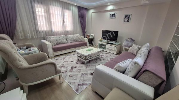 AKINCILAR MAH. 3+1 EBEVEYN BANYOLU ARAKAT SATILIK DAİRE...