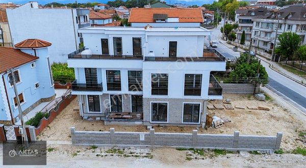 ÇEVRE YOLU CAD. ADAPARK YANI SATILIK 4+1 TERASLI BAHÇELİ VİLLA