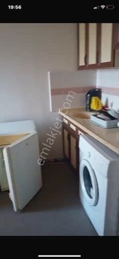 Dinek merkezde 1+1 eşyalı apart uzun dönem kiralık