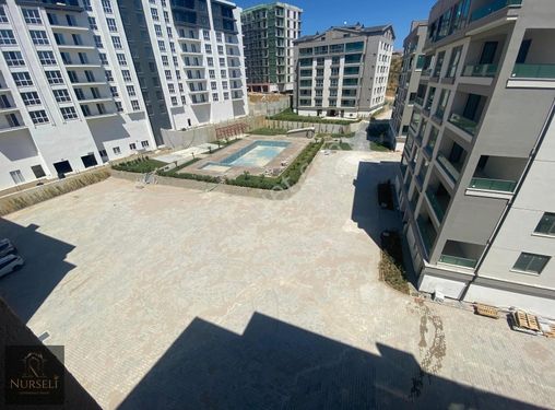 BALKAN MH. HAVUZA CEPHE GENİŞ 3+1 135M²