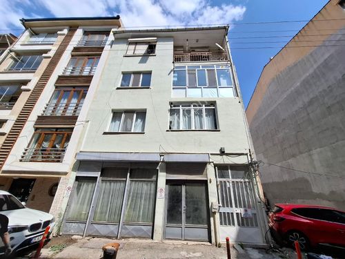  DELİKLİTAŞTA ARAKAT KOMBİLİ CADDE ARASINDE 3+1 KİRALIK DAİRE