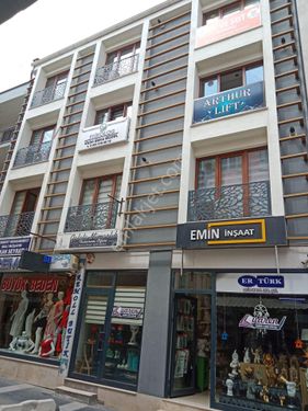  MİR'den BALIKESİR ÇARŞI MERKEZ HELVACILAR SOK. 2+1 KİRALIK OFİS