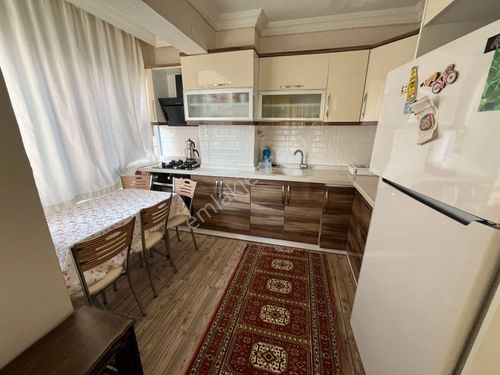  AKÇAY MERKEZ'DE 2+1 EŞYALI KİRALIK DENİZE YAKIN DAİRE