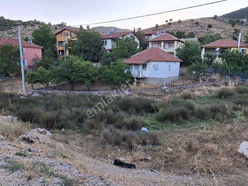  Limopol'den Yayla Dont Mahallesinde Müstakil Ev