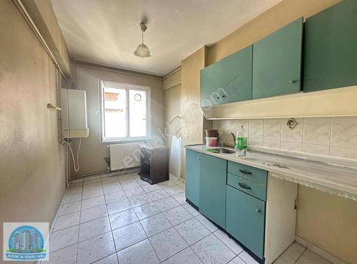 ANKA EMLAK'DAN MERKEZ CAMİ YAKINI 2+1 80 M2 4. KAT KİRALIK DAİRE