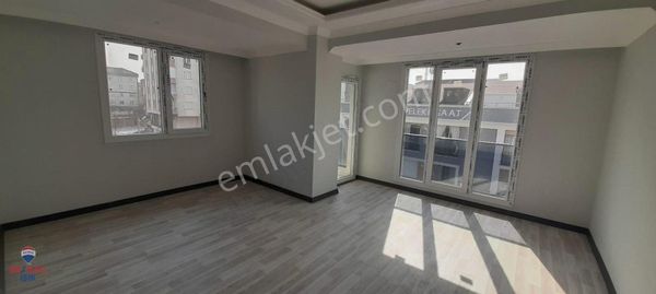 METRO DURAĞINA YÜRÜME MESAFESİNDE 4+1 ÜST DUBLEKS DAİRE