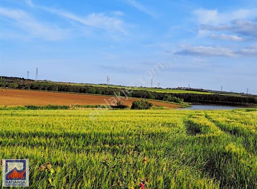 SİLİVRİ GÜMÜŞYAKA'DA GÖLET MANZARALI SATILIK ARAZİ