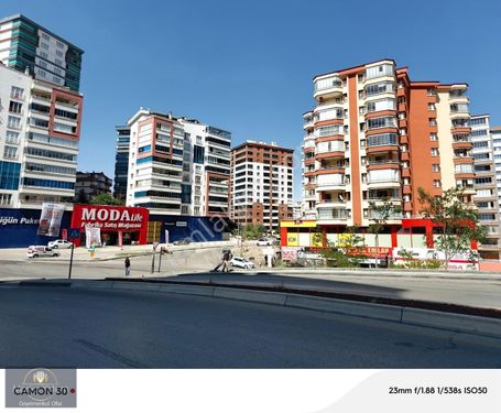 KIZILCAHAMAM CADDESİNDE 630 M2 3 KATLI ÖN BAHÇE KULLANIMLI