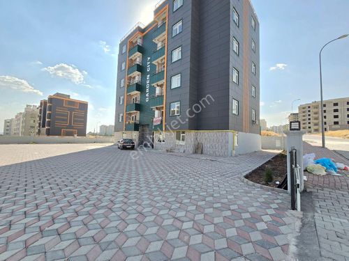 CADDE SEYRAN 'DAN KİRALIK 1+1 60M2 ARAKAT(MEMURA)