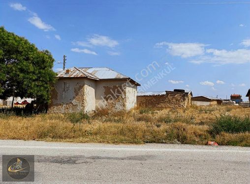 SELÇUKLU ÇALDEREDE SATILIK KERPİÇ EV AHIR DEPO VE AVLUSU