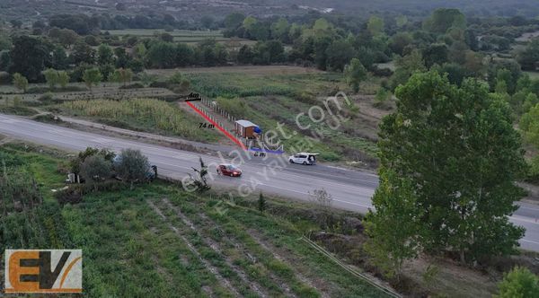 DURAÇALİ DE KONTEYNERLİ ASFALT YOLA CEPHE 336 m2 PARSEL