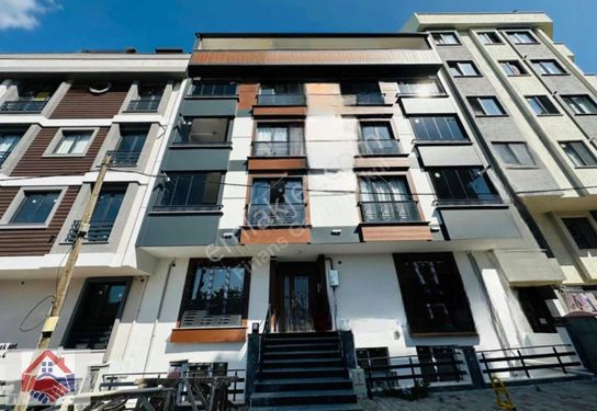 ÇEKMEKÖY MİMAR SİNAN'DA 2+1 ARAKAT ACİL SATILIK DAİRE