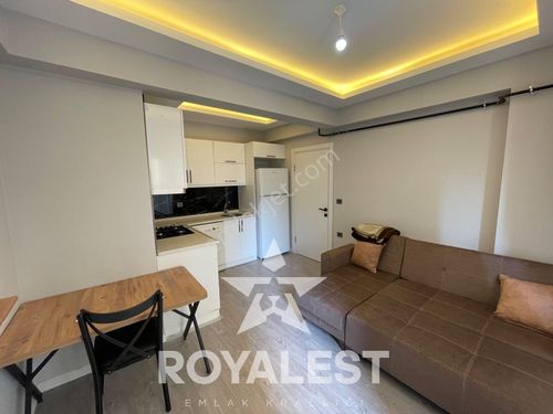  ROYALESTTEN KAMPÜSE YAKIN SIFIR DAİRE