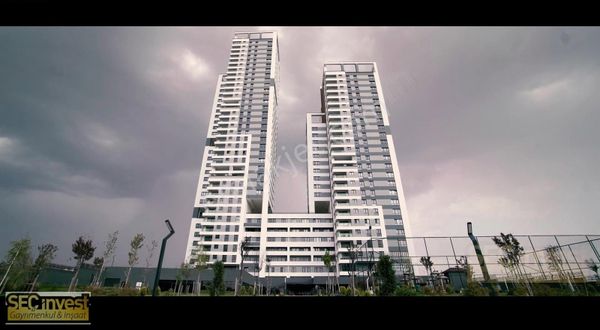 İKRA TOWER 'da GÖL CEPHELİ BAĞIMSIZ MUTFAKLI SATILIK 2+1 DAİRE