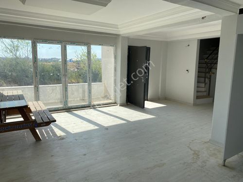  Çorlu Merkezde HAKANLAR İNŞAATTAN Kiralık 150m2 3+2 Villa