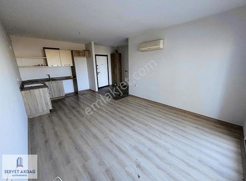 SARICAM STADYUM CİVARI BALKONLU GENİŞ 1+1 KİRALIK DAİRE