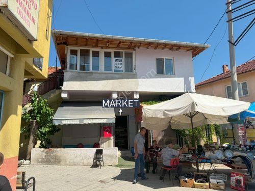  KARAKUYU KÖYÜ'NDE ALTI MARKET 2 TANA YANYANA SATILIK MÜSTAKİL EV