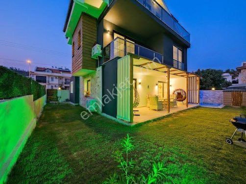  Stop’tan Çalış’ta Denize Yakın Konumda 3+1 * Kiralık Eşyalı Villa*