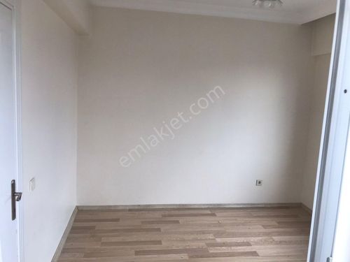 Onloloji Hastanesin Arkasında 2+1 daire kiralıktır