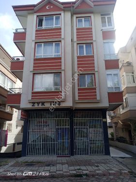 YAŞAR KEMAL CADDESİNDE SAHİBİNDEN 3.KAT MASRAFSIZ 2+1