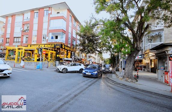 BAHÇELİEVLERDE AZERBEYCAN CADDESİNDE EN GÜZEL YERİNDE DÜKKAN