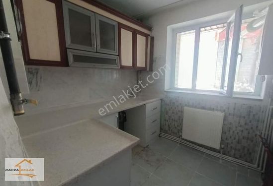 SAHİPATA MAHALESİN DE 2+1 BAHCE KATI KİRALIK DAİRE