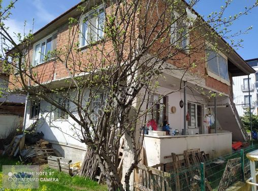 YENİ MAHALLEDE SATILIK MÜSTAKİL EV 5500 000 TLYE 3 DAİRE