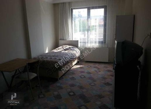 BURDUR MERKEZ YENİ MAHALLEDE 2+0 KİRALIK LÜKS ARAKAT DAİRE