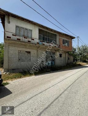 BURDUR MERKEZ YARIKÖYDE HARİKA KONUMDA 2 KATLI MÜSTAKİL EV